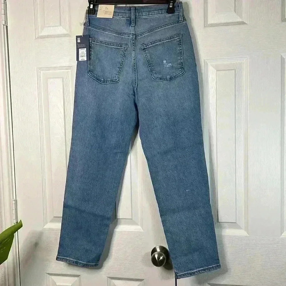 Universal Thread Women's High-Rise 90's Slim Jeans SIZE 2 / SHORT - Picture 6 of 13